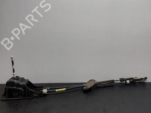 Used Gear lever RENAULT MEGANE III Grandtour (KZ0/1) 1.5 dCi (KZ09, KZ0D, KZ1G, KZ29, KZ14, KZ1W, KZ10, KZ1F,... (110 hp) 16306517