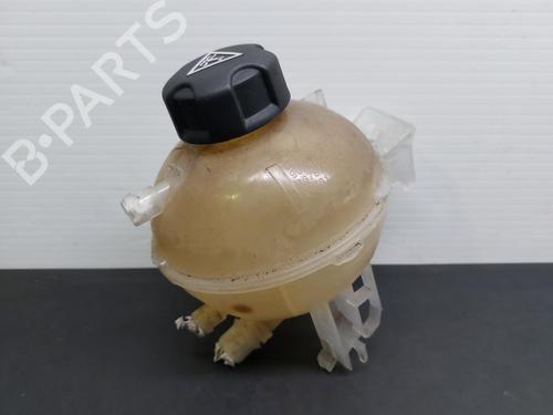 Used Expansion tank PEUGEOT 3008 II SUV (MC_, MR_, MJ_, M4_) 1.5 BlueHDi 130 (131 hp) 16425314
