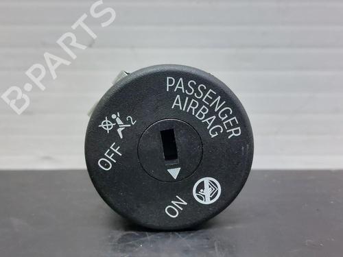 Used Switch BMW 1 (F40) M 135 i xDrive (306 hp) 16532104