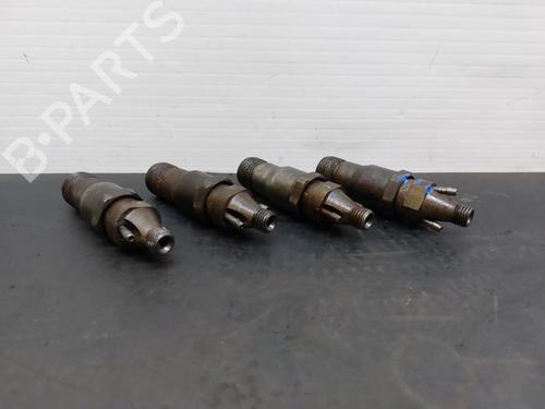 Inyector MERCEDES-BENZ C-CLASS (W202) C 200 D (202.120) (75 hp) 17109928