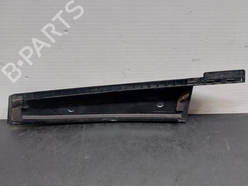 Door moulding trim CITROËN C4 CACTUS 1.2 VTi 82 | BP17178695C150 
