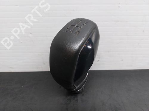 Used Shift knob CITROËN C4 CACTUS 1.2 VTi 82 (82 hp) 17178702