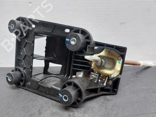 Gear lever CITROËN C4 CACTUS 1.2 VTi 82 | BP17179099M90 