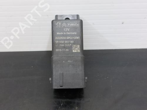 Used Electronic module PEUGEOT 308 SW II (LC_, LJ_, LR_, LX_, L4_) 2.0 BlueHDi 150 (150 hp) 17498219