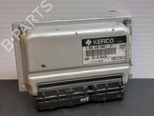 Used Engine control unit (ECU) HYUNDAI GETZ (TB) 1.1 (63 hp) 17573736