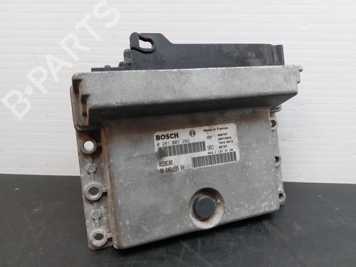 Calculateur moteur (ecu) PEUGEOT 406 (8B) 1.9 TD (90 hp) 17652983