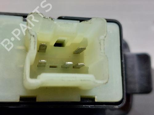 Interrupteur de vitre avant droite DACIA JOGGER (RK_) 1.0 TCe 110 (RKMD) | BP22528151I26 