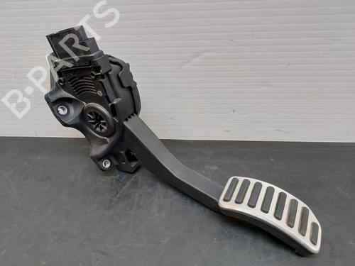 Used Pedal VOLVO S60 II (134) D4 (190 hp) 17908659