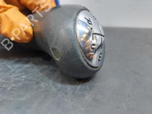 Shift knob RENAULT CLIO IV (BH_) 1.5 dCi 90 | BP17991929I34