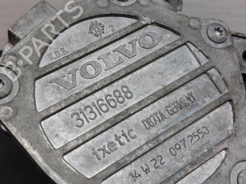 Brake master cylinder VOLVO S60 II (134) D4 | BP18299517M77 