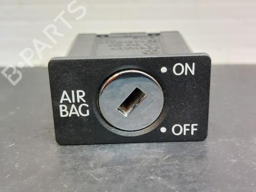 Switch VW GOLF V (1K1) 1.6 FSI | BP18310994I30 