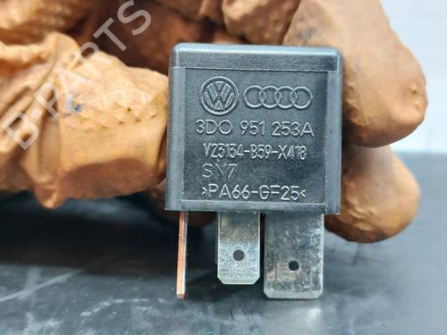Switch VW GOLF V (1K1) 1.6 FSI | BP18324040I30 