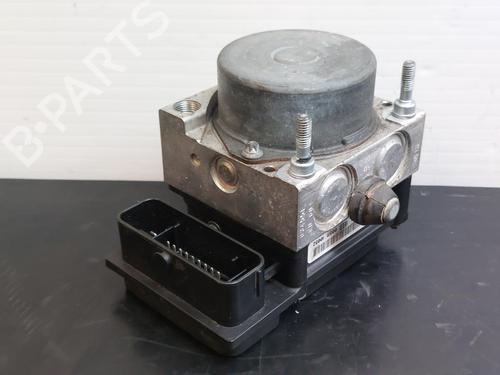 Used ABS pump ALFA ROMEO MITO (955_) 1.3 MultiJet (955AXP1A, 955AYC1A) (95 hp) 18666585
