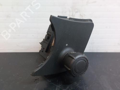 Used Steering wheel controls RENAULT SCÉNIC II (JM0/1_) 1.9 dCi (JM0G, JM12, JM1G, JM2C) (120 hp) 19788964