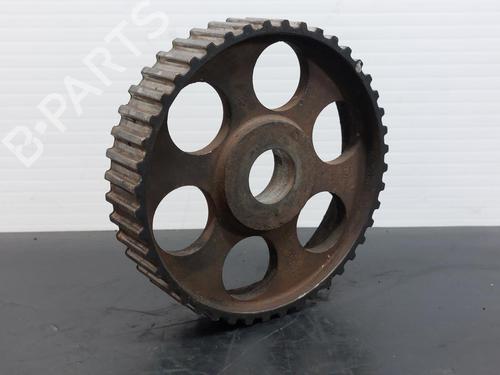 Used Pulley VW GOLF III (1H1) 1.9 TDI (90 hp) 17535236