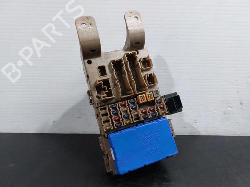 Fuse box TOYOTA COROLLA Estate (_E12_) 1.4 VVT-i (ZZE120_, ZZE120R) 8264102040