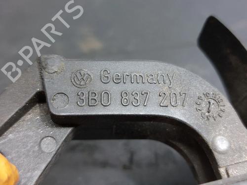 Rear left exterior door handle VW GOLF IV (1J1) 1.4 16V | BP22530850C130 