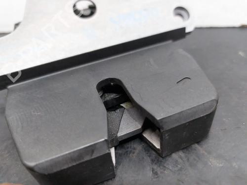 Tailgate lock VOLVO V40 Hatchback (525) D2 | BP22531311C101 