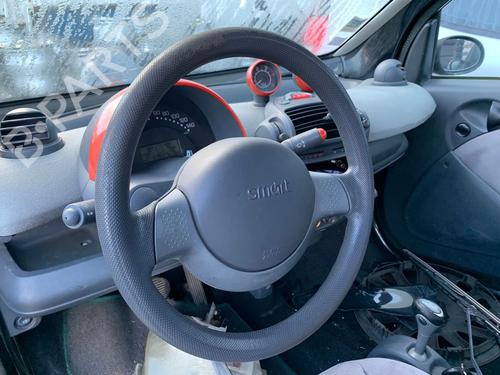 Used Driver airbag SMART CITY-COUPE (450) 0.8 CDI (S1CLC1, 450.300, 450.301, 450.302, 450.303,... (41 hp) 23266802