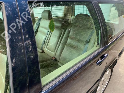 Rear left door window VOLVO V70 I (875, 876) 2.0 9484601