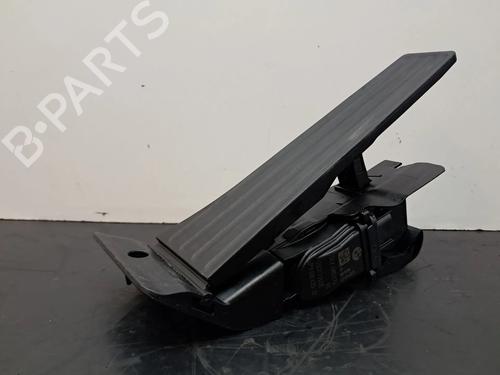 Pedal BMW 1 (F20) 114 d 35426853176
