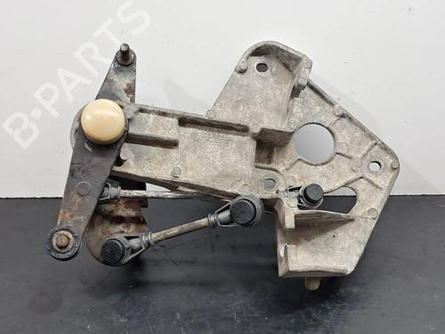 Used Gear lever TOYOTA COROLLA Compact (_E11_) 1.9 D (WZE110_, WZE110R) (69 hp) 28047807