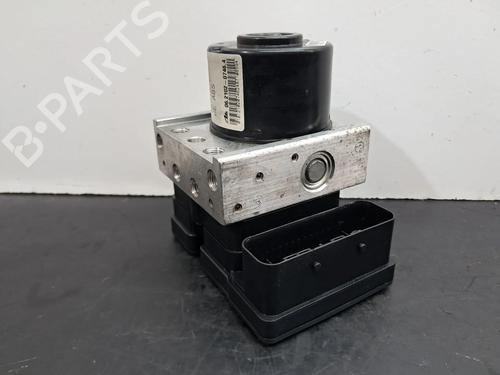 Used ABS pump TOYOTA YARIS (_P9_) 1.4 D-4D (NLP90_, NLP90R) (90 hp) 28300750