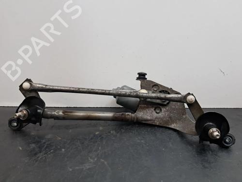 Used Front wiper motor TOYOTA YARIS (_P9_) 1.4 D-4D (NLP90_, NLP90R) (90 hp) 28305221