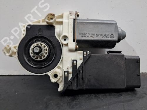 Vindusheismotor venstre foran SEAT LEON (1M1) 1.4 16V | BP28530726E21 