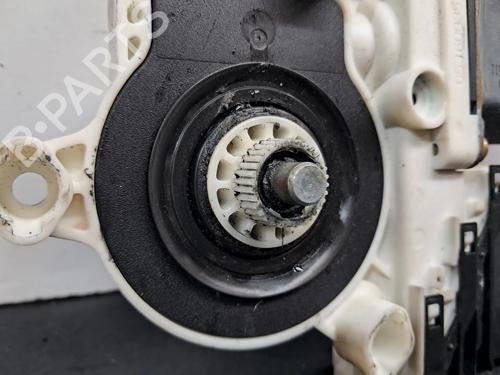 Vindusheismotor venstre foran SEAT LEON (1M1) 1.4 16V | BP28530726E21 