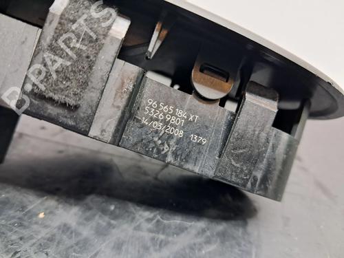 Right front window switch CITROËN C5 III (RD_) 2.0 HDi (RDRHD8, RDRHDJ, RDRHR8, RDRHRJ) | BP28727027I26 