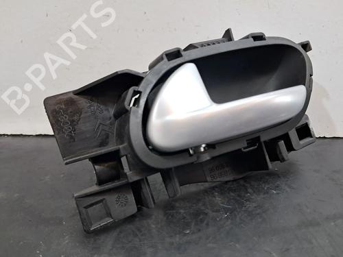 Venstre fortil invendig håndtag CITROËN C5 III (RD_) 2.0 HDi (RDRHD8, RDRHDJ, RDRHR8, RDRHRJ) (136 hp) 28728631