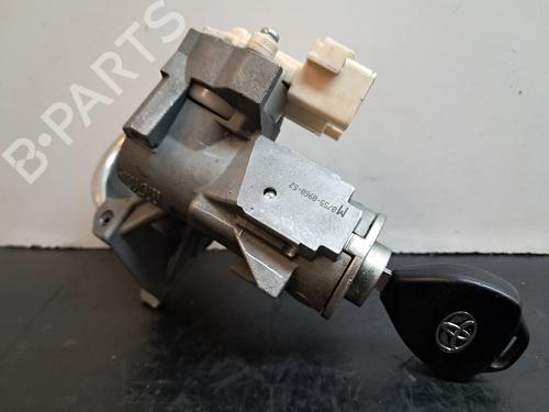 Used Ignition barrel TOYOTA AURIS (_E15_) 1.4 D-4D (NDE150_, NDE150R) (90 hp) 28795005