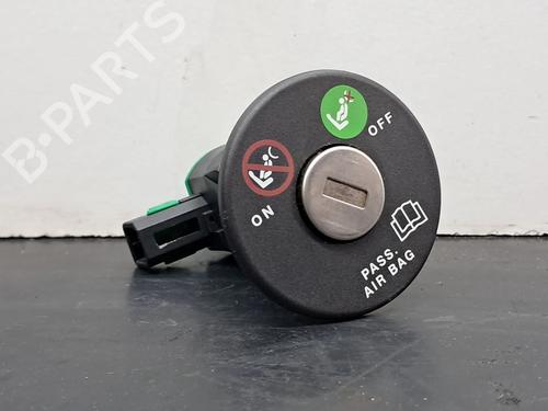 Used Switch LANCIA MUSA (350_) 1.4 (350.AXA11, 350.AXA1A) (95 hp) 29184445