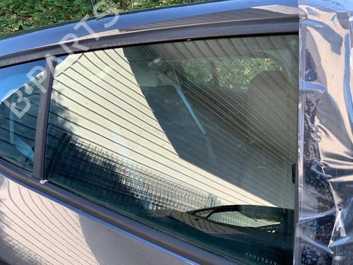 Dørrute Høyre bak RENAULT MEGANE III Hatchback (BZ0/1_, B3_) 1.5 dCi (BZ09, BZ0D, BZ1W, BZ29, BZ14) (110 hp) 29315696