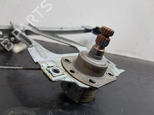 Rear left window mechanism MERCEDES-BENZ 190 (W201) E 2.0 | BP29403554C24