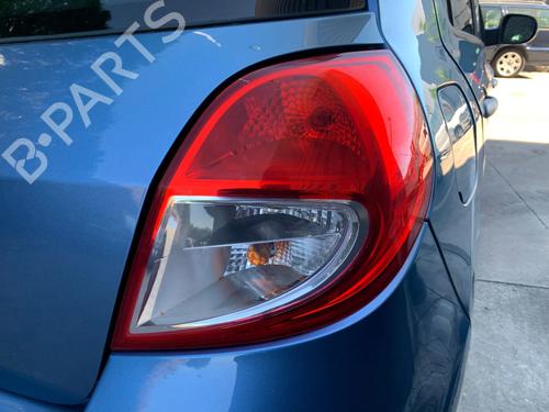 Feu arrière droit RENAULT CLIO III (BR0/1, CR0/1) 1.5 dCi (BR17, CR17) (86 hp) 29454831