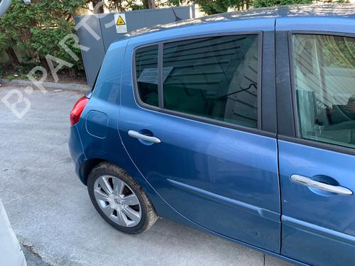 Porte arrière droite RENAULT CLIO III (BR0/1, CR0/1) 1.5 dCi (BR17, CR17) (86 hp) 29454825