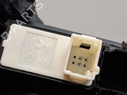 Right rear window switch PEUGEOT 508 II (FB_, FH_, F3_) 2.0 BlueHDI 160 (FHEHYR) | BP29700382I28 