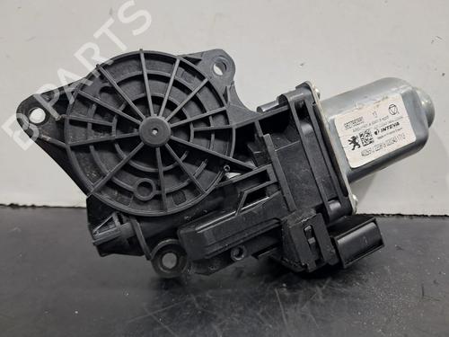 Used Right rear window motor PEUGEOT 508 II (FB_, FH_, F3_) 2.0 BlueHDI 160 (FHEHYR) (163 hp) 29700639