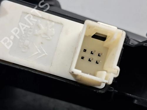 Left rear window switch PEUGEOT 508 II (FB_, FH_, F3_) 2.0 BlueHDI 160 (FHEHYR) | BP29752234I29 