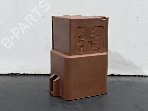 Commutateur DS DS 7 Crossback (J4_, JR_, JC_) 2.0 BlueHDi 180 (JJEHZR) (177 hp) 29815188