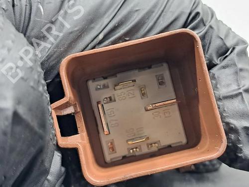 Commutateur DS DS 7 Crossback (J4_, JR_, JC_) 2.0 BlueHDi 180 (JJEHZR) | BP29815188I30