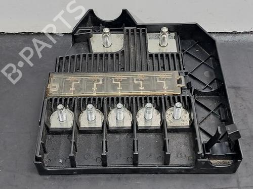 Fuse box DS DS 7 Crossback (J4_, JR_, JC_) 2.0 BlueHDi 180 (JJEHZR) | BP29815189E1