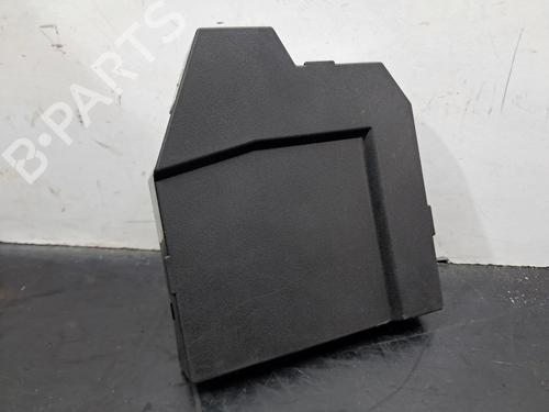Used Fuse box DS DS 7 Crossback (J4_, JR_, JC_) 2.0 BlueHDi 180 (JJEHZR) (177 hp) 29815189