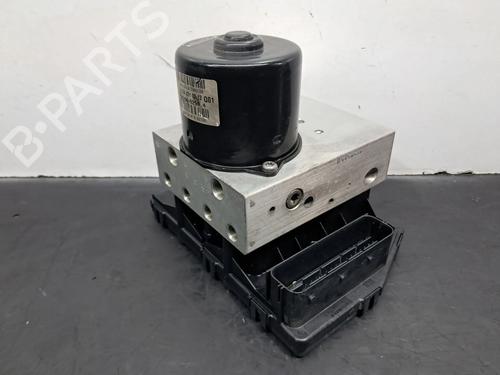 Used ABS pump MERCEDES-BENZ C-CLASS (W203) C 220 CDI (203.006, 203.008) (143 hp) 29877348