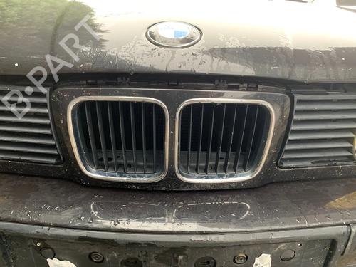 Used Grille BMW 5 (E34) 524 td (115 hp) 29870614