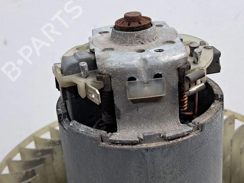 Heater blower motor MERCEDES-BENZ 124 Saloon (W124) 250 D (124.125) | BP29925110M62