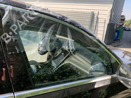 Dør rude højre foran MERCEDES-BENZ C-CLASS (W206) C 200 d (206.003) (163 hp) 29938754