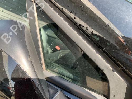 Used Front right quarter glass RENAULT SCÉNIC III (JZ0/1_) 1.6 dCi (JZ00, JZ12) (130 hp) 29942633